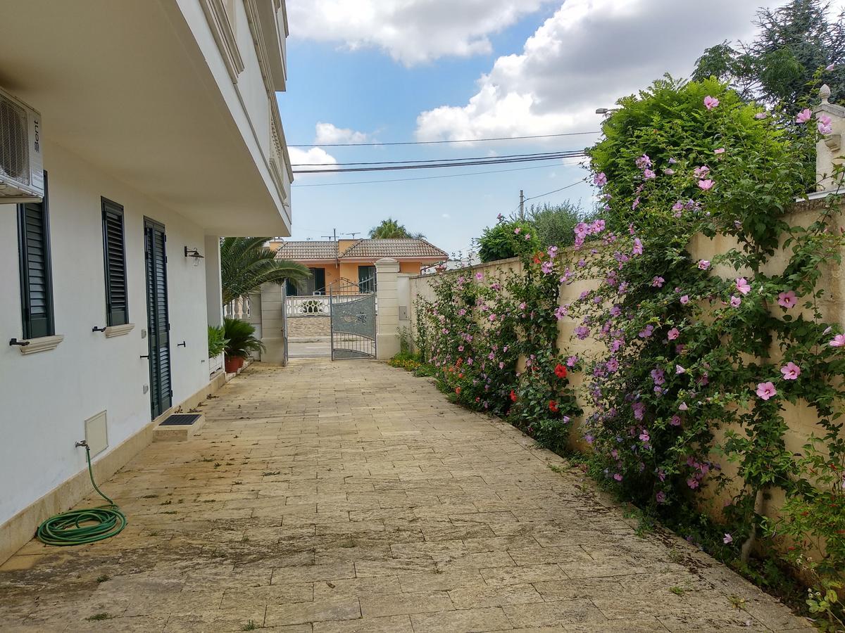 Dimora Liccisa Apartment Torre Lapillo Exterior photo